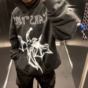 Meet your Posher, Riana